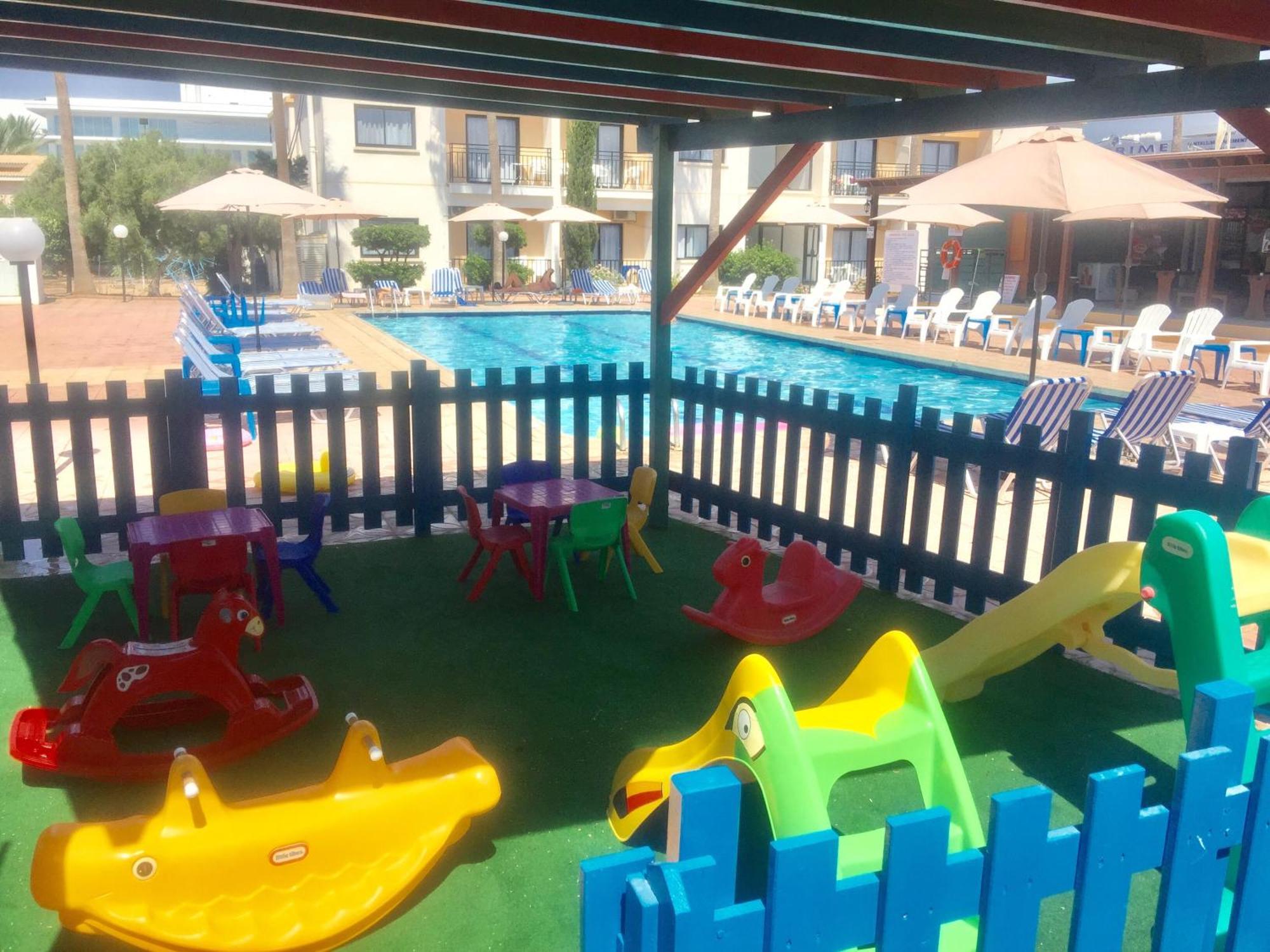 Carina Hotel Apartments Ayia Napa Bagian luar foto